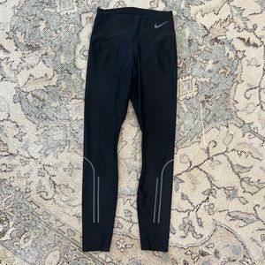 Nike Running Collection women’s legging.